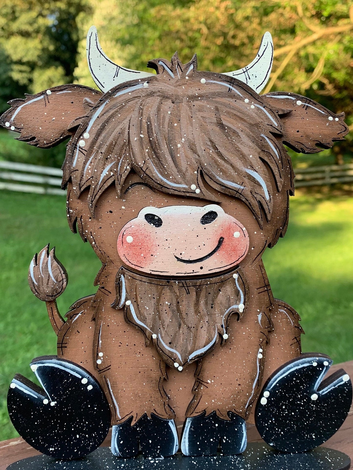 Wooden Cow Decor: Personalized Farmhouse Table Sitter