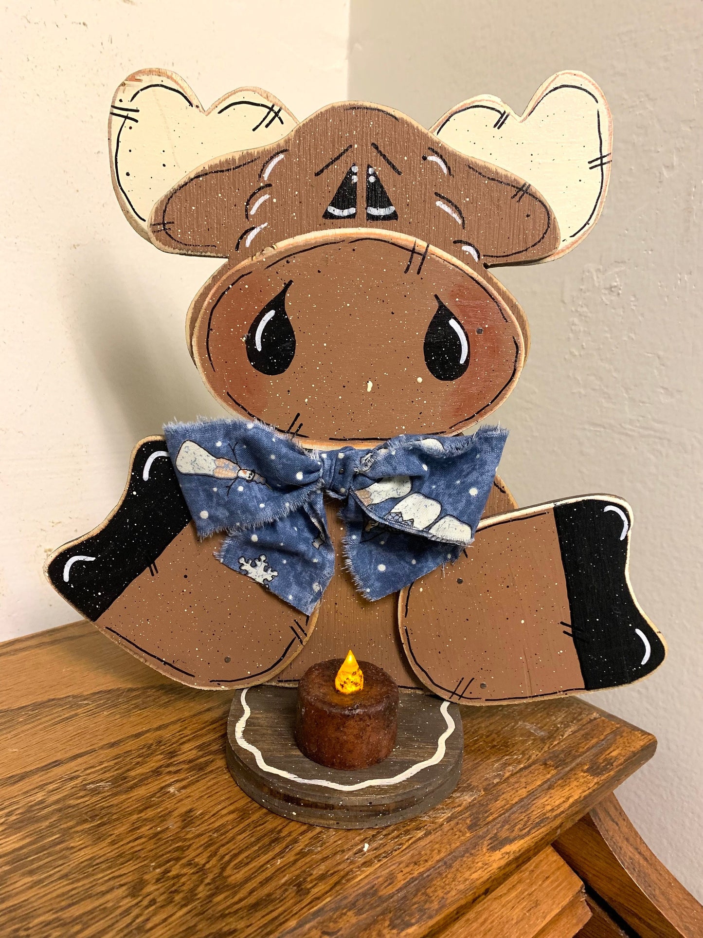 Handcrafted Moose Candle Holder: Personalized Wood Art Decor