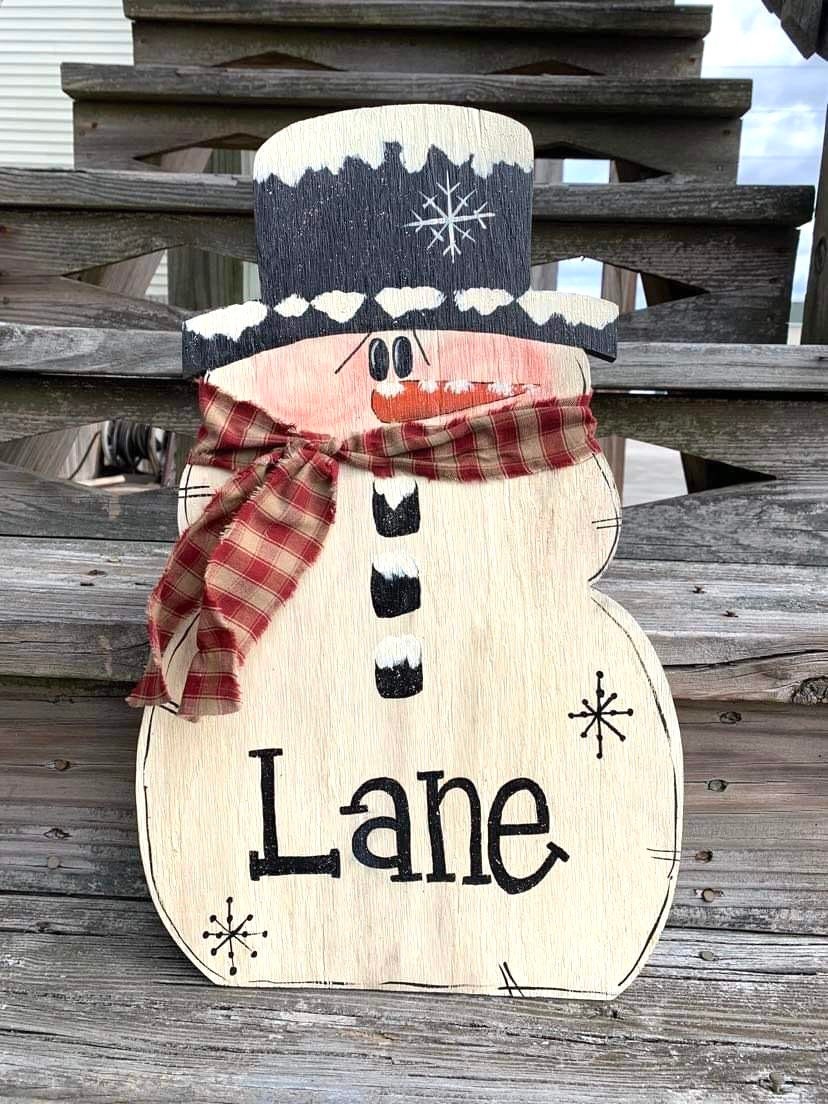 Personalized Wooden Snowman Wall Hanger: Winter Decor