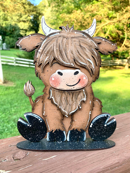 Wooden Cow Decor: Personalized Farmhouse Table Sitter