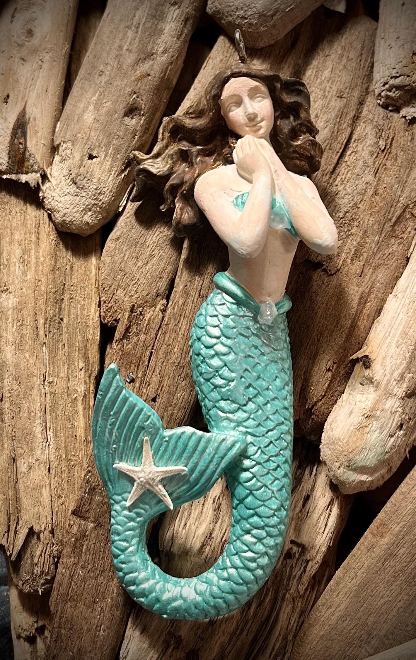 3D Mermaid Crushed Glass Wall Art: Nautical Starfish Decor